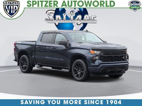Used 2022 Chevrolet Silverado 1500 Custom image 1