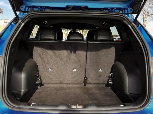 Used 2025 Jeep Compass Latitude image 35