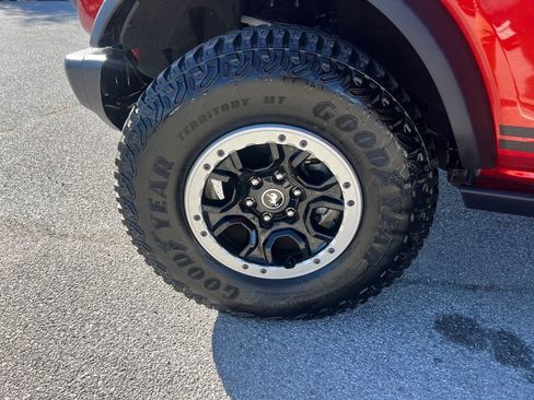 Used 2024 Ford Bronco Black Diamond w/ Sasquatch Package image 26