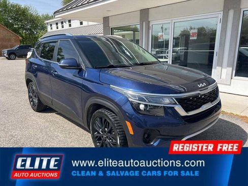 Used 2022 Kia Seltos EX AWD/4WD image 2