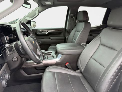 Used 2023 Chevrolet Silverado 1500 LTZ w/ LTZ Premium Package image 12