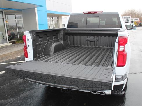 New 2026 Chevrolet Silverado 1500 High Country image 18