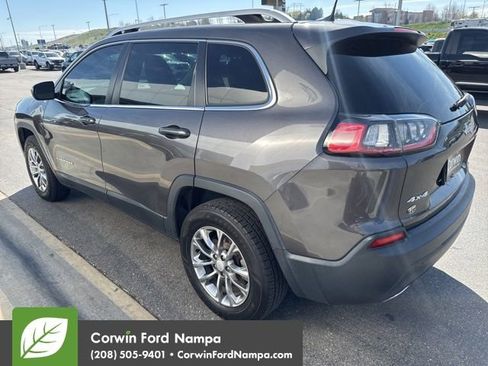 Used 2019 Jeep Cherokee Latitude Plus w/ Cold Weather Group image 4