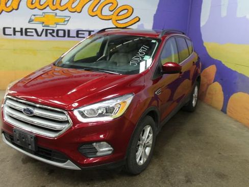 Used 2018 Ford Escape SEL w/ Canadian Touring Package AWD/4WD image 4