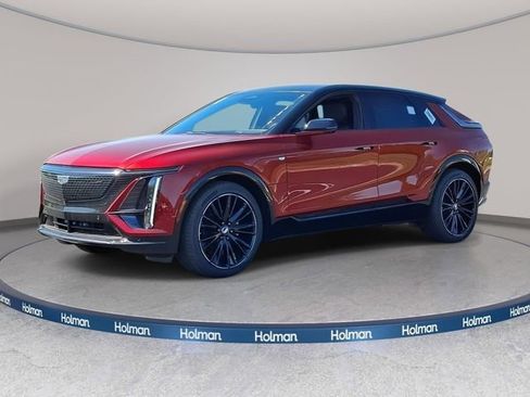 New 2025 Cadillac Lyriq Sport image 1