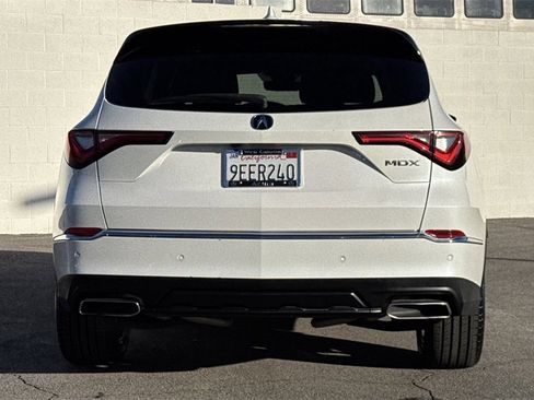 Certified 2023 Acura MDX FWD w/ Technology Package image 9