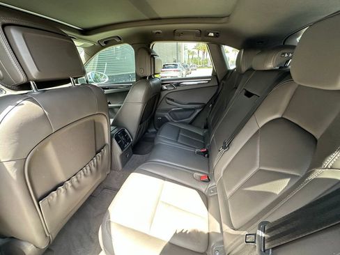 Certified 2023 Porsche Macan Turbo image 36