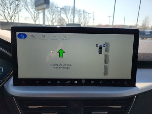 Used 2023 Ford Escape Platinum w/ Premium Technology Package image 37