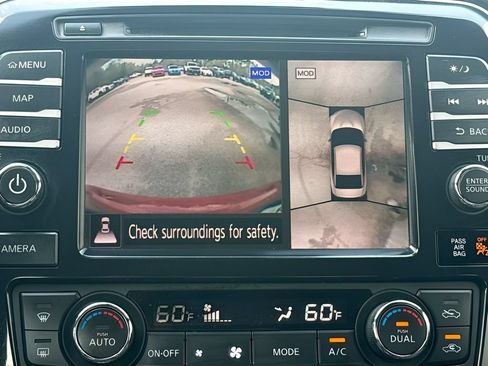Used 2022 Nissan Maxima SR w/ Sport Mat Group FWD image 14