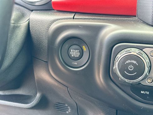 Used 2021 Jeep Wrangler Unlimited Rubicon AWD/4WD image 27