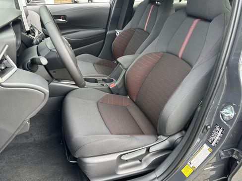 Used 2026 Toyota Corolla SE w/ SE Premium Package FWD image 21