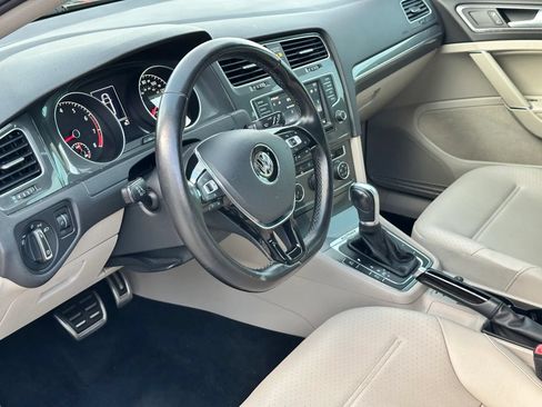 Used 2017 Volkswagen Golf Alltrack S AWD/4WD image 10