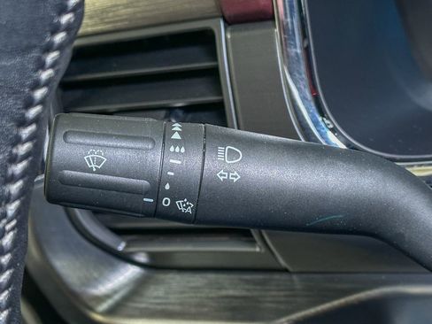 Certified 2022 Ford F150 Lariat w/ Equipment Group 502A High image 35