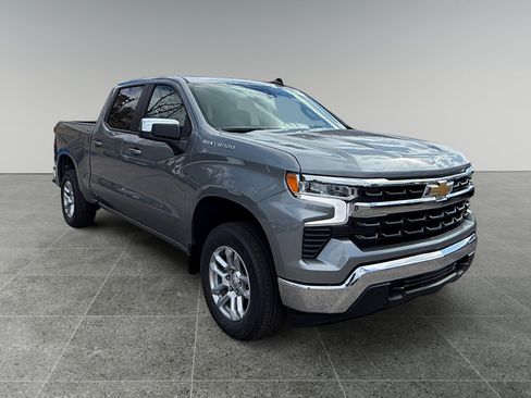 New 2026 Chevrolet Silverado 1500 LT w/ Convenience Package II AWD/4WD image 7