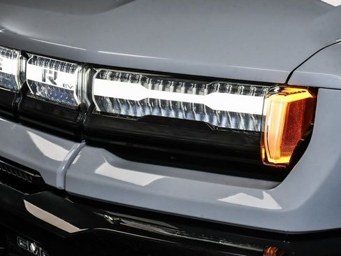 Used 2024 GMC Hummer EV 3X image 82