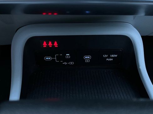 Used 2025 Hyundai Kona SEL image 26