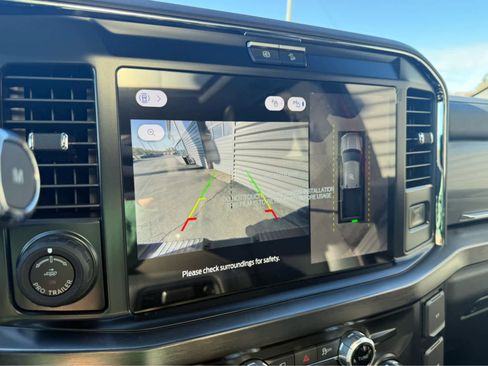 New 2026 Ford F350 Lariat w/ Black Appearance Package image 27