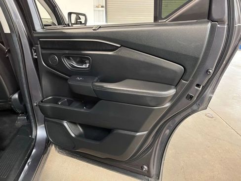 Used 2024 Honda Pilot Elite image 15