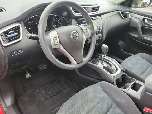 Used 2016 Nissan Rogue S FWD image 17