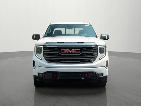 Used 2023 GMC Sierra 1500 AT4 w/ Technology Package AWD/4WD image 2