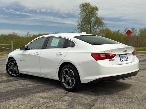 Used 2024 Chevrolet Malibu LT FWD image 2