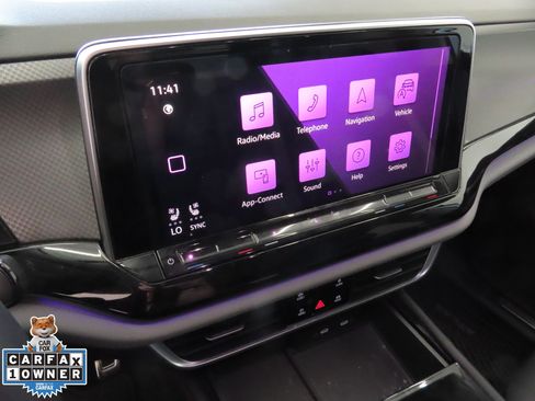 Used 2024 Volkswagen Atlas Peak Edition SE image 19