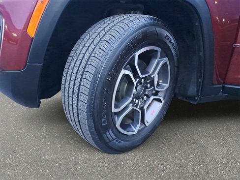 Certified 2022 Jeep Grand Cherokee Trailhawk image 29