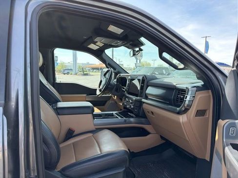 Used 2025 Ford F350 Lariat w/ Black Appearance Package AWD/4WD image 37
