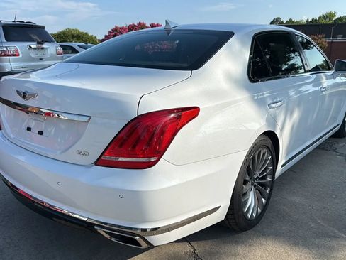 Used 2017 Genesis G90 5.0 Ultimate RWD image 5