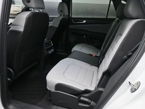 New 2026 Volkswagen Atlas Cross Sport SEL R-Line image 21