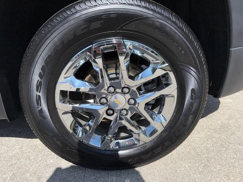 Used 2021 Chevrolet Traverse LT AWD/4WD image 40