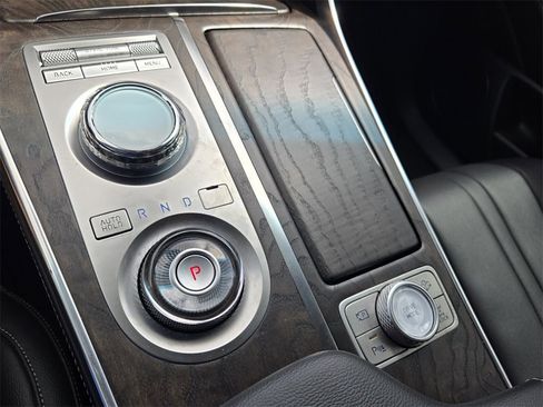 Used 2024 Genesis GV80 2.5T image 18