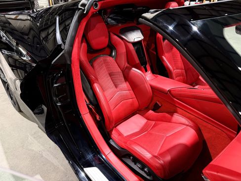 Used 2023 Chevrolet Corvette Stingray Premium Cpe w/ Z51 Performance Package image 24