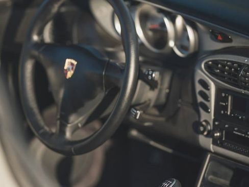 Used 2001 Porsche Boxster S image 42