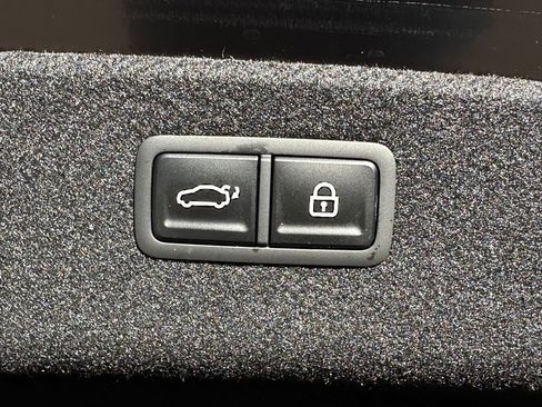 Used 2025 Genesis G80 3.5T Sport Prestige image 11