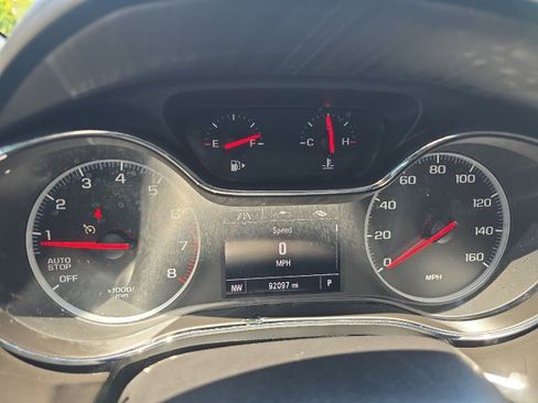 Used 2019 Chevrolet Cruze LS w/ LS Convenience Package FWD image 19