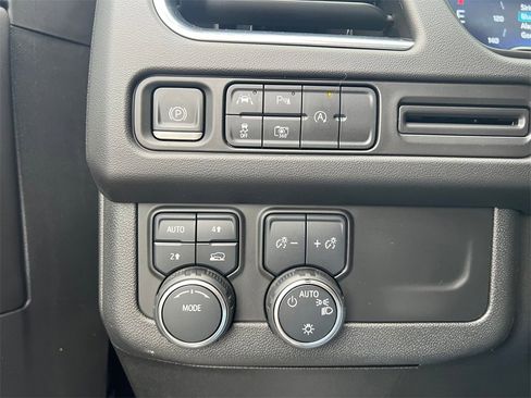 Used 2024 Chevrolet Tahoe RST image 23