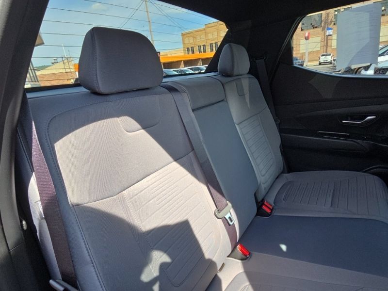 Used 2024 Hyundai Santa Cruz SEL AWD/4WD image 17