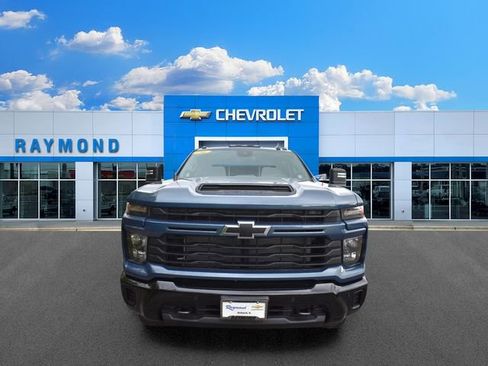 New 2026 Chevrolet Silverado 2500 Custom w/ Custom Value Package AWD/4WD image 10