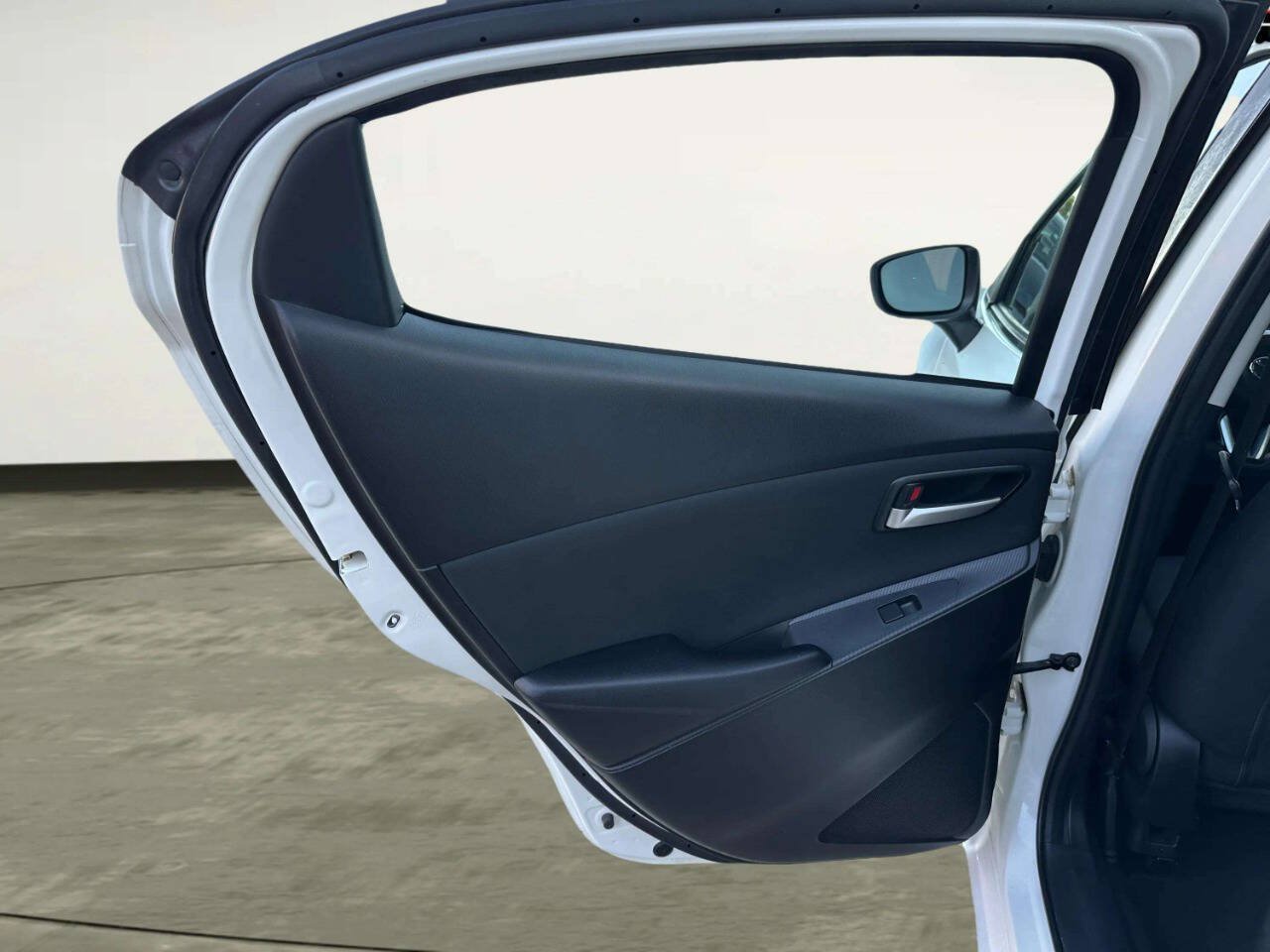 Used 2019 Toyota Yaris LE FWD image 12