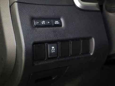 Used 2019 Nissan Murano SV image 14