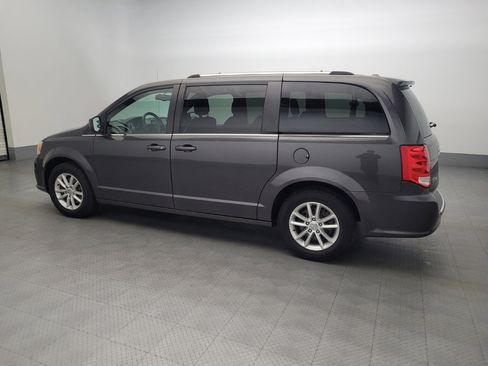 Used 2018 Dodge Grand Caravan SXT image 3