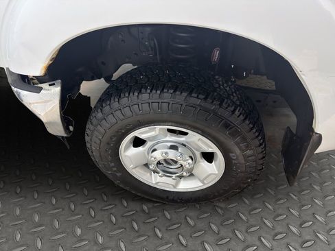 Used 2011 Ford F250 XLT w/ XLT Interior Pkg image 12