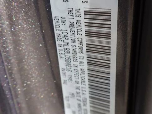 Used 2020 Jeep Cherokee Latitude Plus image 44