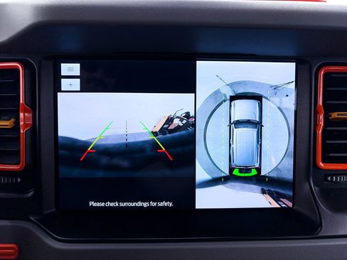 Used 2023 Ford Bronco Badlands image 6