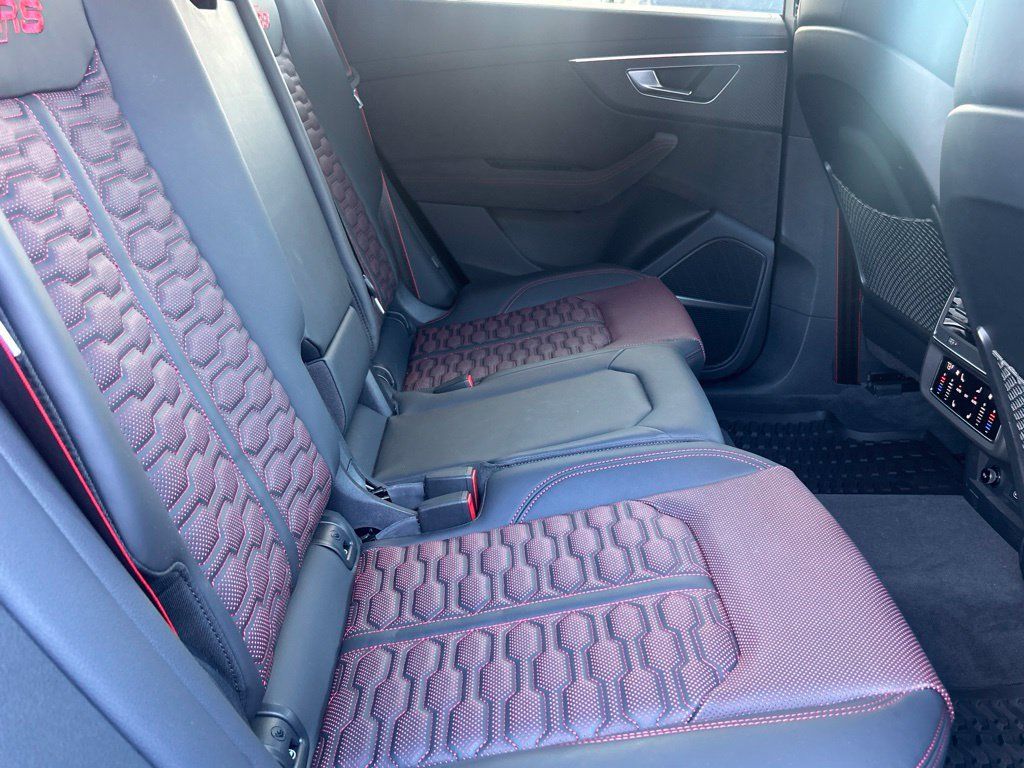 Used 2025 Audi RS Q8 performance AWD/4WD image 7