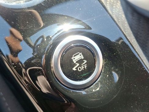 Used 2018 Mercedes-Benz AMG GT C image 21