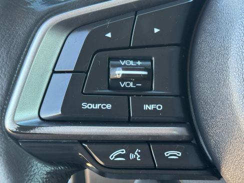 Used 2021 Subaru Forester Limited image 19