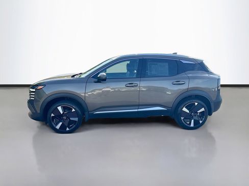 Used 2025 Nissan Kicks SR FWD image 4