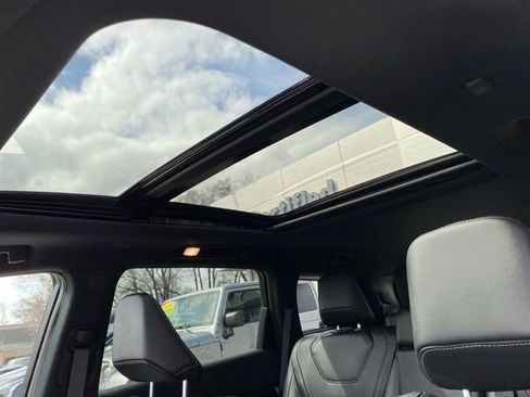 Used 2025 INFINITI QX60 Luxe image 16